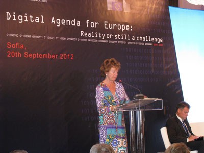 Neelie Kroes attends a regional conference in Bulgaria: eCall on the agenda.